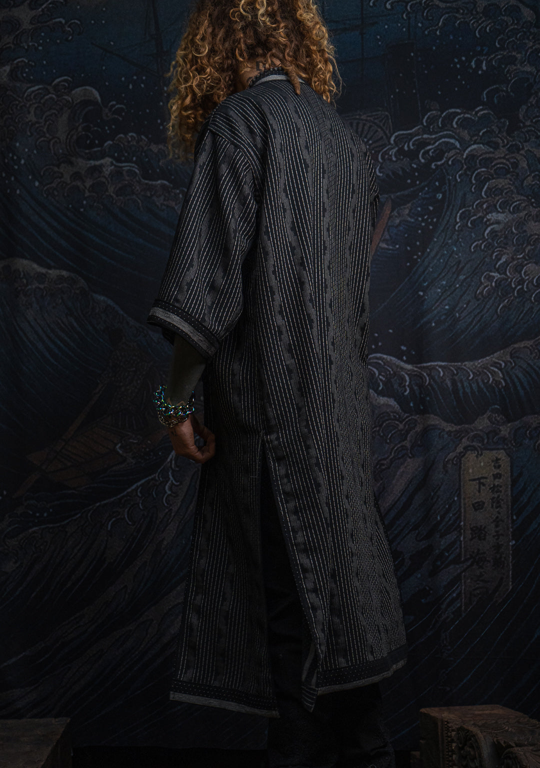 Open Kimono / Indonesian Woven Super Black Reversible - TRIBAL TRAILS